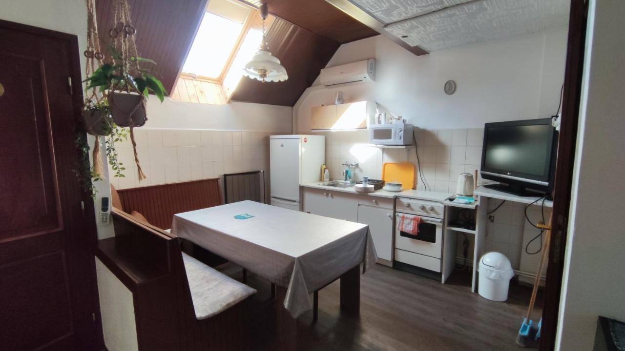 Oazis Apartman ซานโตด ภายนอก รูปภาพ