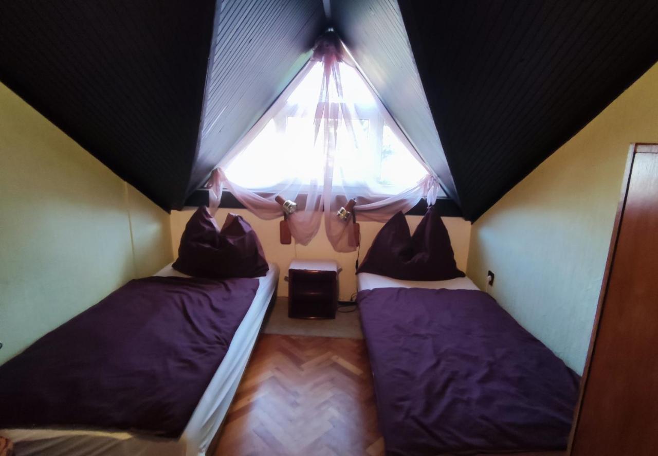 Oazis Apartman ซานโตด ภายนอก รูปภาพ