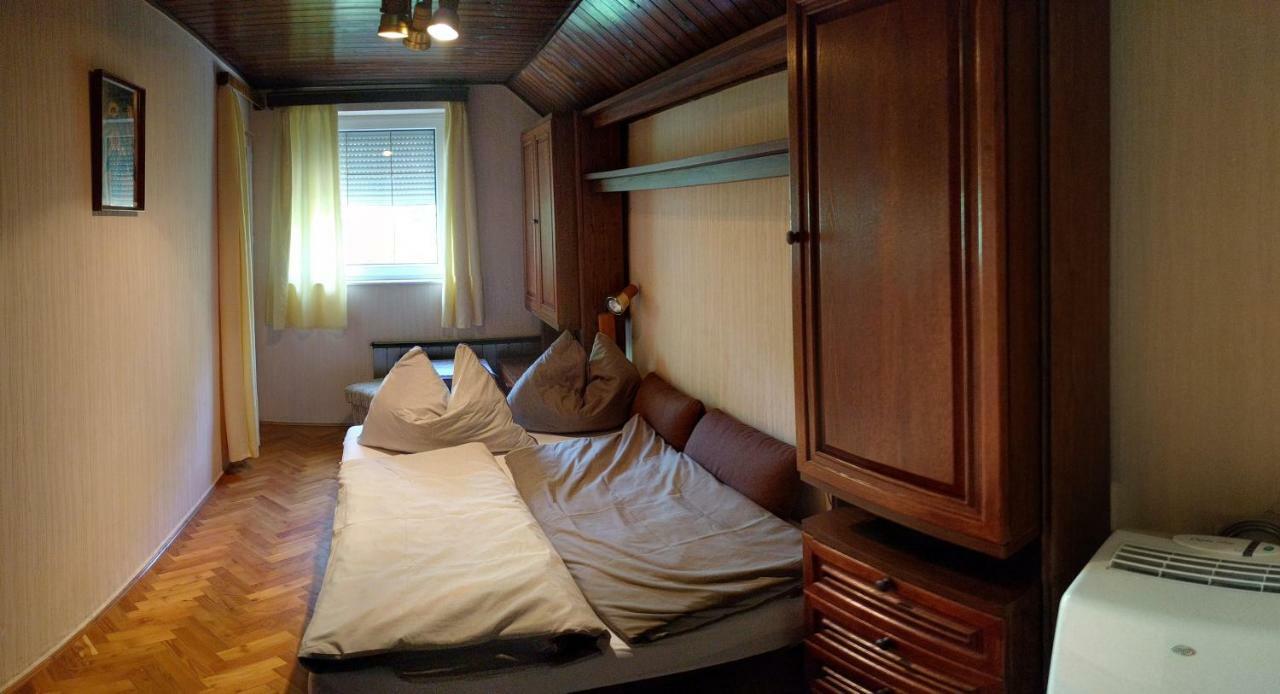 Oazis Apartman ซานโตด ภายนอก รูปภาพ